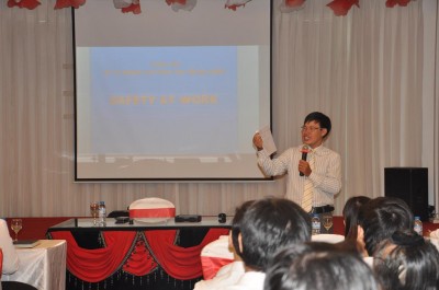 Company shares trade Phu Nhuan WORK SAFETY TRAINING - SANITATION WORKERS